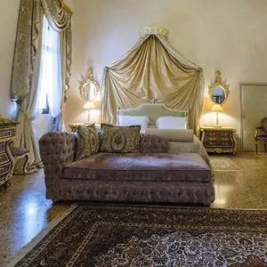 Palazzo Ca' Bernardo By Francesco Molon Venezia